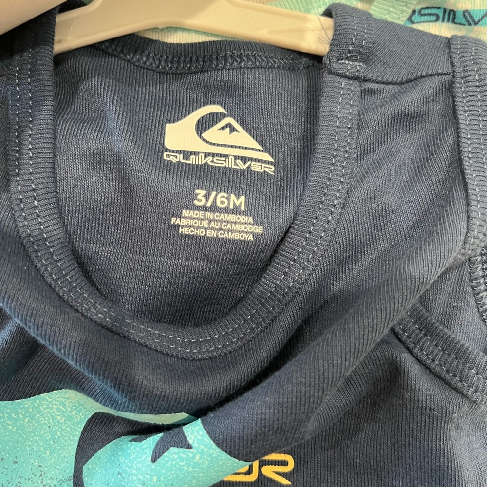 Quiksilver 3-Pack Bodysuits - Blue, Gray, Aqua Size 3-6 Months - Picture 4 of 7